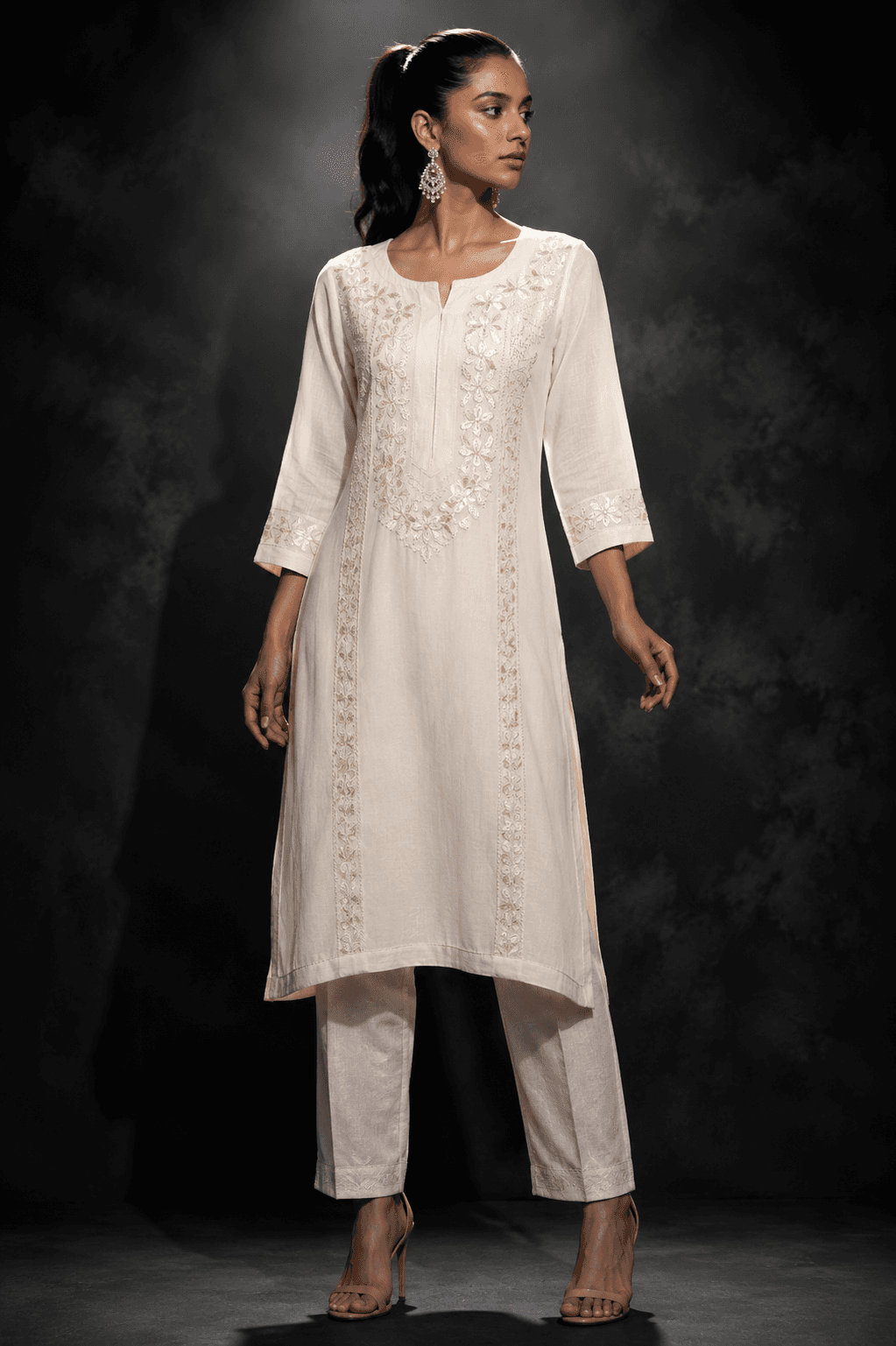 Handcrafted detail of Muslin Kurti